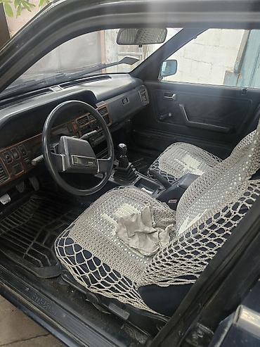 mazda 626 2002: Mazda 929: 1989 г., Механика, Бензин, Седан — 3