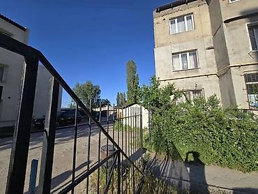 Продажа квартир: 3 комнаты, 70 м², 1 этаж — 6