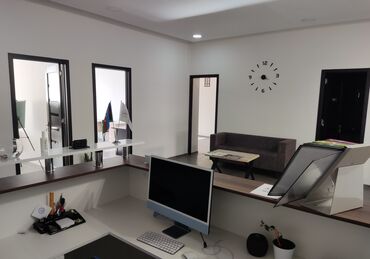 Ofislər: Ofis ve ya tədris meqsədli obyekt İcarəyə verilir. Sahesi170 m2 4 — 7