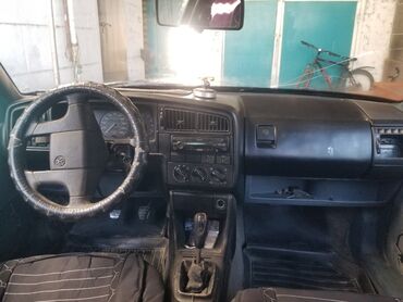 бу авто в кредит без первоначального взноса рядом просп. жибек жолу, бишкек: Volkswagen Passat: 1991 г., 1.8 л, Механика, Бензин, Универсал