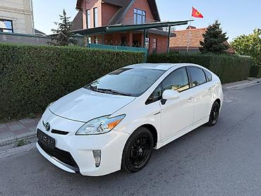 Toyota: Toyota Prius: 2015 г., 1.8 л, Автомат, Гибрид, Лифтбек — 3