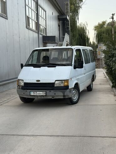 последующим: Ford Transit: 1986 г., 2.5 л, Механика, Дизель, Бус