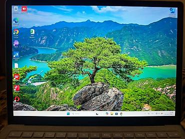 macbook 2017: Ноутбук Microsoft Surface Laptop (серия 3/4) в цвете Platinum - Экран — 3