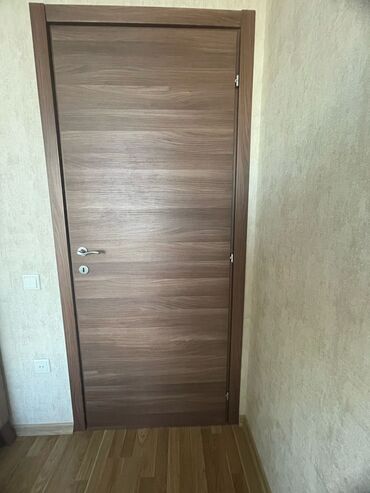 material: ((9338))*Asya* Qapi 5 eded ölçü 2.10/80sm. Maqnitli qapiidi. Heç bir