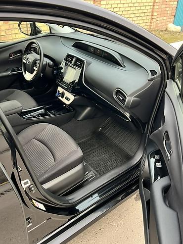 Toyota: Toyota Prius: 2018 г., 1.8 л, Вариатор, Гибрид, Хэтчбэк — 10