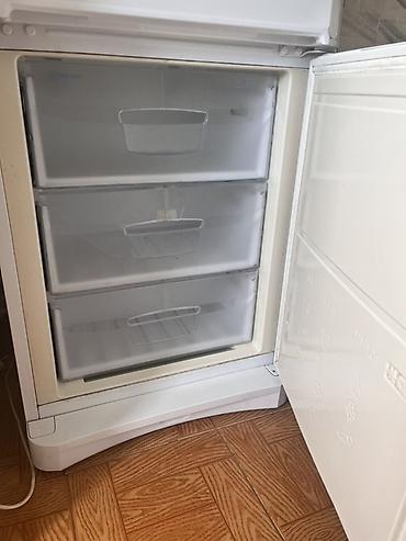 İşlənmiş 2 qapılı Indesit Soyuducu Satılır, rəng - Ağ lalafo.az -da İşlənmiş 2 qapılı Indesit Soyuducu Satılır, rəng - Ağ
