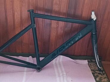 продажа велосипедов в бишкеке: Шаардык велосипед, Велосипед алкагы M (156 - 178 см), Колдонулган