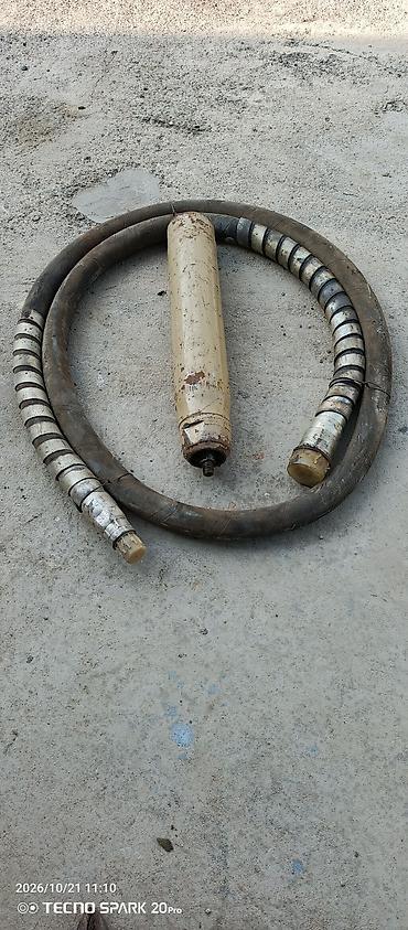 ev qazı: Beton vibratori üçün şlanq və vibrasiya ucu (daxili vibrator — 1