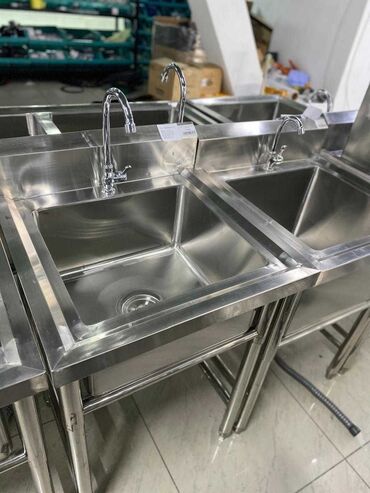 Другая посуда и кухонный инвентарь: Мойка 3 секции Столы нержавейки стеллажи тележки и много другое at lalafo.kg — 3 Другая посуда и кухонный инвентарь: Мойка 3 секции Столы нержавейки стеллажи тележки и много другое — 3