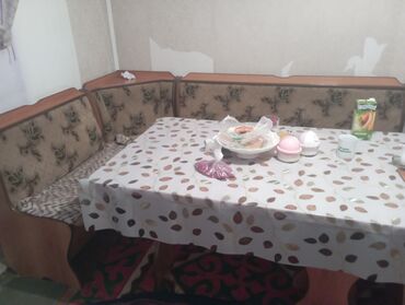 Кухонные столы и стулья: Кухонный стол и стул, Б/у