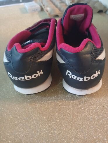 Ostale jakne, kaputi, prsluci: Ženska teksas jakna, svetloplava (wash efekat), sa ukrasima. - — 10