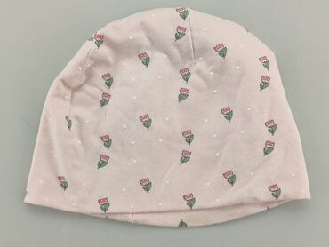 czapka biała z pomponem: Cap, condition - Good