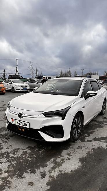 byd e6: GAC Aion S белый седан 2021/7 месяца. Машина идеальном состоянии — 3
