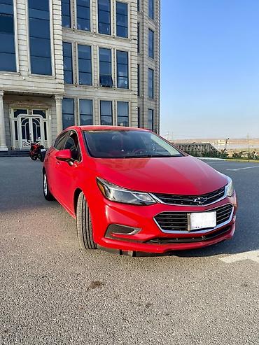 Chevrolet: Chevrolet Cruze Hatchback – Qırmızı rəng Model: Chevrolet Cruze — 9