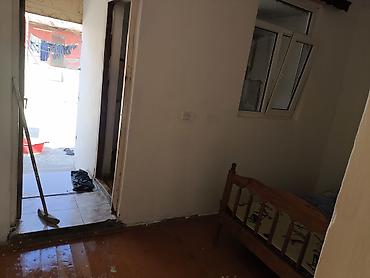 Kirayə evlər: Binəqədi 20 yanvar yolu üzərində Ev kirayə verilir 300 aznə 2 otaq 1 — 2