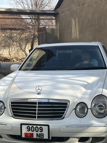 Mercedes-Benz: Машина пушка .4.3 обьем белый жемчуг окна аквариум все родное . Руль