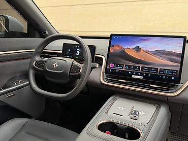 hongqi e hs3: Dongfeng : 2026 г., 1.5 л, Автомат, Гибрид, Кроссовер — 6