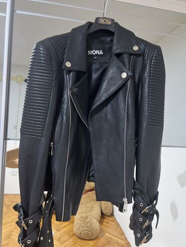 crop jakna: Potpuno nova Mona jakna
40 veličina 
Bez oštećenja