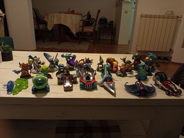 masazer za noge: Skylanders figure Cena pojedinačne figure 250din Cena Skylanders