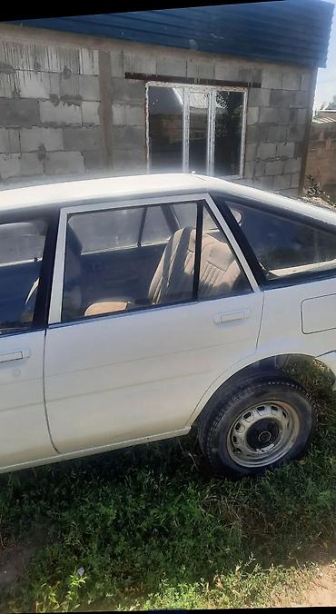 chaser 100: Toyota Corolla: 1990 г., 1.6 л, Механика, Бензин, Хэтчбэк — 3