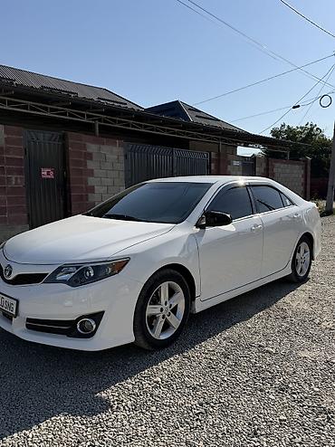 corolla 2004: Toyota Camry: 2014 г., 2.5 л, Автомат, Бензин, Седан — 2