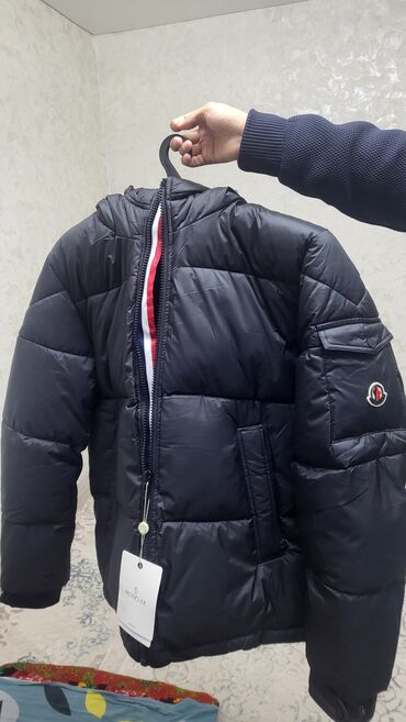 Куртки: Куртка, XL (EU 42), Moncler, Новый, цвет - Черный, Бесплатная доставка