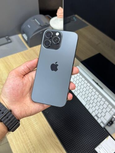 apple.iphone 5: IPhone 16 Pro Max, Black Titanium