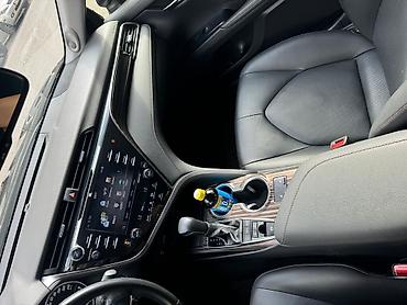 range rover 2017: Toyota Camry: 2019 г., Автомат, Седан — 4