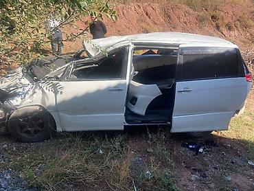 на запчасти авто: Toyota Estima, кузов на разбор / как донор на запчасти. По фото это — 5