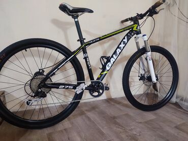 detskij velosiped ot 3 5 let: Продаю велосипед. от galaxy осталась только рама 17 вилка rock shox