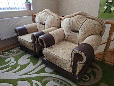 диван и 2 кресла мягкая мебель: Divan və kreslo. (divan yatmaq üçün açılıb uzanır)