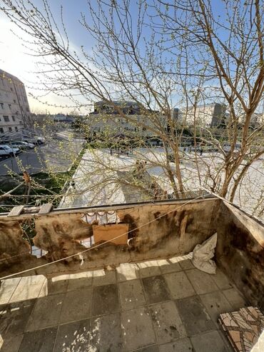 Uzunmüddətli kirayə mənzillər: Kirayə Verirəm Ünvan Şirvan şəhəri 28 may küçəsi (Tural Şadlıq — 10