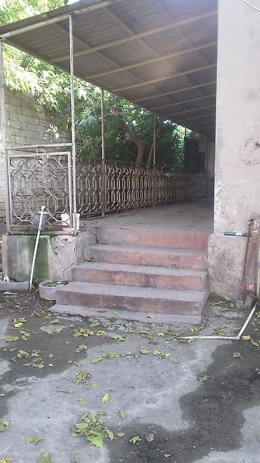 Həyət evləri və villalar: Zabrat 4 otaqlı, 66 kv. m, Təmirsiz — 2