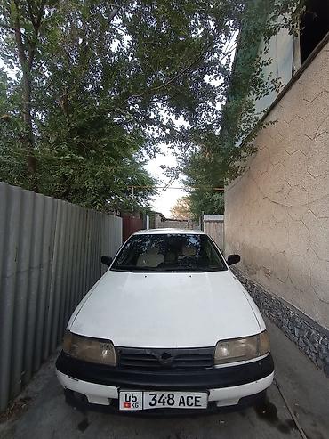 a8 d2: Nissan Primera: 1993 г., 2 л, Механика, Бензин, Седан — 3