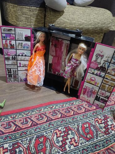 велосипед старт шоссе: Barbie daşıma dolabı və iki kukla komplekti - Brendli “Barbie”