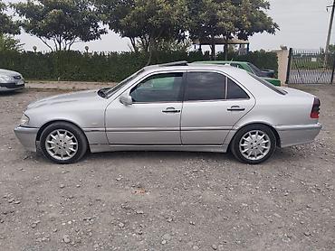 mini mercedes: Mercedes-Benz C 240: 2.4 l | 1998 il Sedan — 3