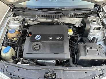 wolk: Volkswagen Golf: 2002 г., 1.6 л, Механика, Бензин, Хэтчбэк — 8