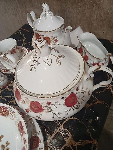 farfor nədir: Porcelain servis dəsti – qızılı və qırmızı güllü naxış Zərif detallı — 5