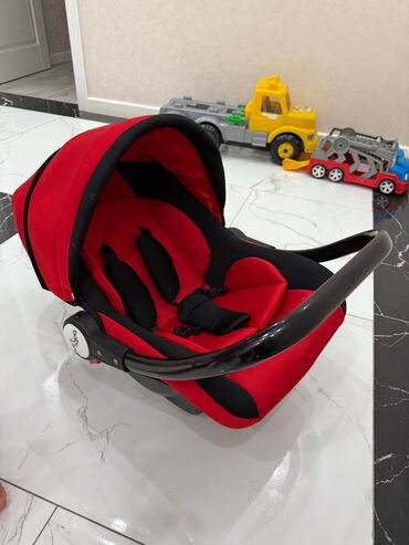 Gəzinti arabaları: Dilek…. Avtokreslo 35 azn satilir. hec isletmemisem demek olar ki