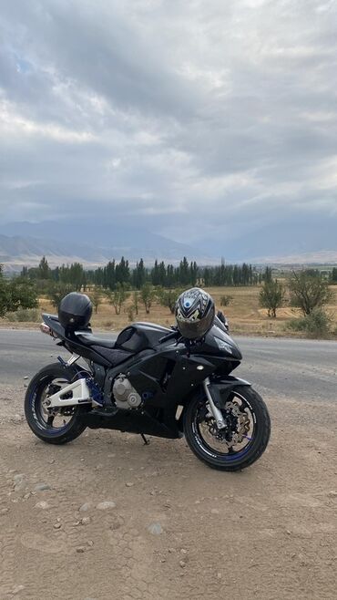 зит мото: Спортбайк Honda, 600 куб. см, Бензин, Чоңдор үчүн, Колдонулган