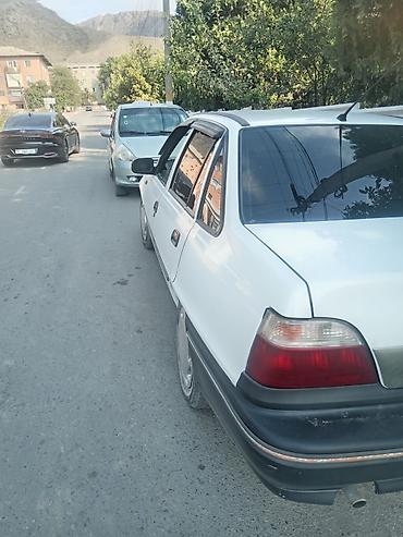 рул: Daewoo Nexia: 2006 г., 1.5 л, Кол менен иштөөчү, Бензин, Седан — 5