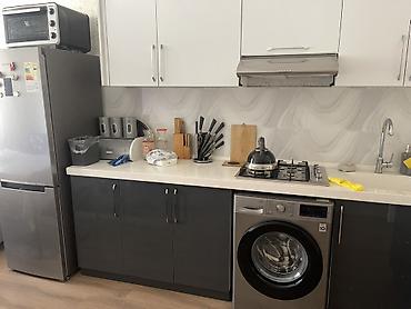 Mənzil kirayələyirəm: 🏠 Saray MTK, aileye kiraye ev verilir. Tam təmirli və yaşayış üçün — 9