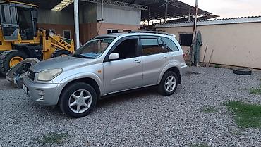Унаа сатуу: Toyota RAV4: 2001 г., 0.2 - engine capacity л, Автомат, Бензин, Кроссовер — 1