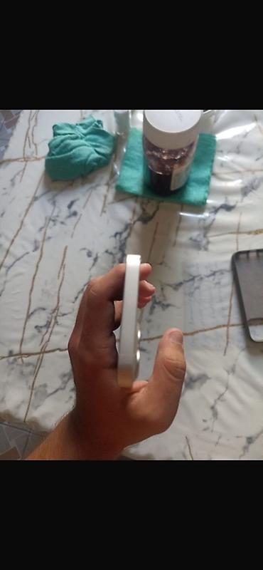 iphone 13 ekrani: IPhone 13, 128 GB, Ağ, Face ID — 3