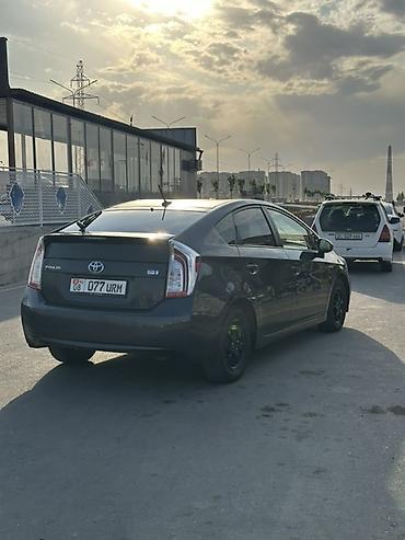 хайландер платинум: Toyota Prius: 2015 г., 1.8 л, Вариатор, Гибрид, Хэтчбэк — 5