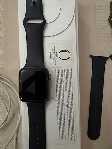 Apple Watch Series 6, 44 mm – Space Gray Alüminium korpus, Black Sport