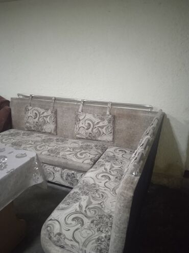 спалный мебел: Комплект стол и стулья