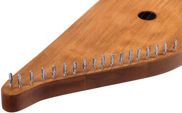 Другие музыкальные инструменты: Продаётся прекрасный музыкальный инструмент — 18‑струнные шлемовидные — 11