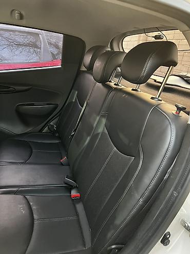 Chevrolet: Chevrolet Spark: 2017 г., 1 л, Автомат, Бензин, Хэтчбэк — 8