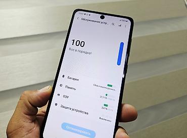 note 2: Samsung Galaxy A71, Б/у, 128 ГБ, цвет - Синий, 2 SIM, 1 SIM — 4